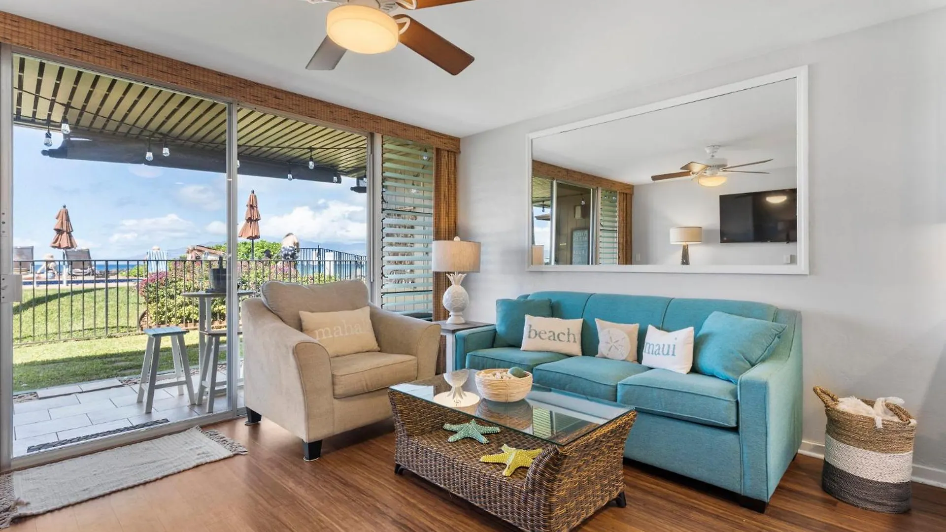 Vakantiehuis Modern Oceanfront Beach Hale Kai 1Bed Kahana
